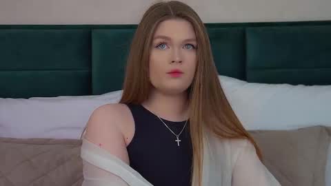 Crystal online show from February 2026 06:06:02 PM