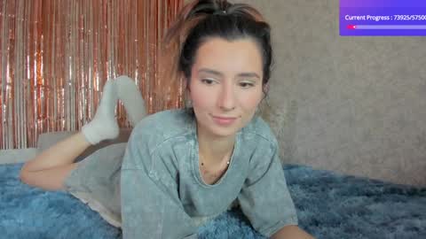 Snapshot of crystalnut chatting on January 2025 04:18:02 AM Maria online show from January 2025 04:18:02 AM