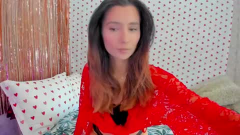 Snapshot of crystalnut chatting on February 2025 04:33:02 AM Maria online show from February 2025 04:33:02 AM