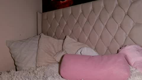 MissCrystal online show from June 2026 12:19:02 AM