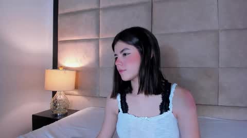 Snapshot of crystalsync chatting on November 2025 11:01:02 AM Crystal sync online show from November 2025 11:01:02 AM