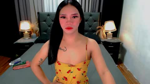 Snapshot of crytastal_lust1212 chatting on June 2026 09:42:02 AM bea takashi online show from June 2026 09:42:02 AM