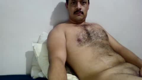 Snapshot of cscobate chatting on June 2026 09:30:01 AM Batorbear online show from June 2026 09:30:01 AM