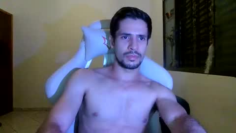 Snapshot of cshundderlick chatting on February 2026 05:03:02 AM cshunderlick online show from February 2026 05:03:02 AM