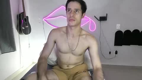 Snapshot of cshundderlick chatting on February 2026 07:08:02 AM cshunderlick online show from February 2026 07:08:02 AM