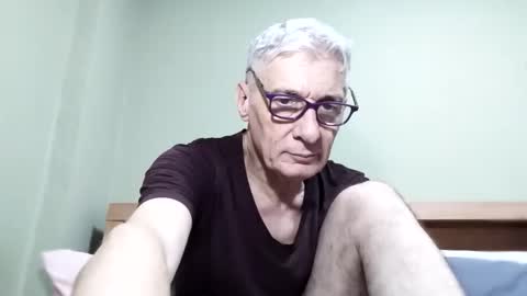 BIG UNCUT HARD COCK online show from October 2025 04:00:01 AM