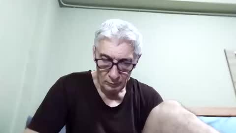 BIG UNCUT HARD COCK online show from November 2025 02:00:01 AM