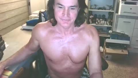 Snapshot of cucuforcocopuffs chatting on January 2025 04:44:01 AM Yup... kinda old but Stop in and say hello online show from January 2025 04:44:01 AM