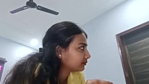 Snapshot of cuddlemuffins_3110 chatting on February 2026 03:43:01 PM cuddlemuffins online show from February 2026 03:43:01 PM