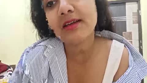 cuddlemuffins online show from April 2026 03:09:02 PM