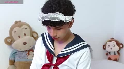 Cuddly online show from October 2025 04:37:01 AM