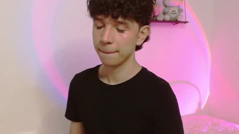 Cuddly online show from February 2026 05:47:02 AM