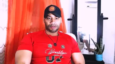 Snapshot of culoculito341910 chatting on May 2026 11:21:01 PM bebe online show from May 2026 11:21:01 PM