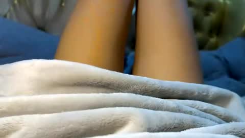im KIM new girl to spoil online show from October 2025 06:37:02 AM