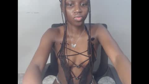 sophie online show from September 2025 07:33:02 AM