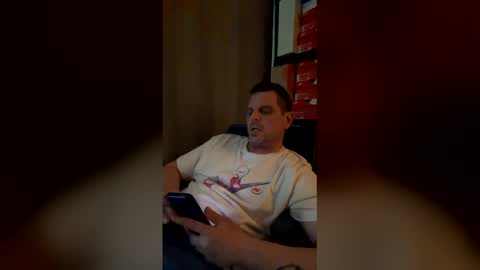 cummsalot425 online show from April 2026 12:01:01 PM