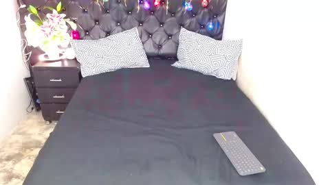 Snapshot of cummylove1 chatting on January 2025 05:19:01 AM kelly doll allen online show from January 2025 05:19:01 AM