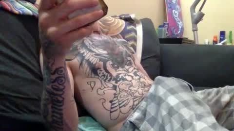 Snapshot of cumonover420 chatting on May 2026 03:02:02 AM cumonover420 online show from May 2026 03:02:02 AM