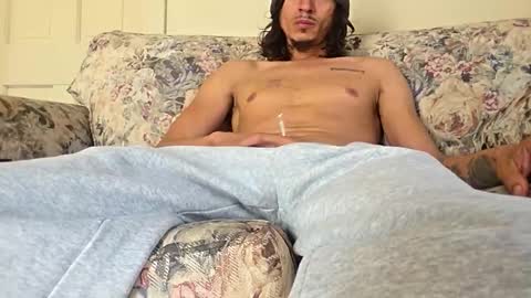 Snapshot of cumplay2323 chatting on November 2025 06:53:02 PM cumplay2323 online show from November 2025 06:53:02 PM