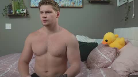 Snapshot of cumplaycouple chatting on July 2026 09:47:02 PM Marie and Tom online show from July 2026 09:47:02 PM