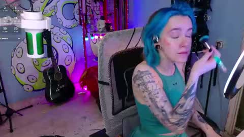 Snapshot of cumpotikeve chatting on July 2026 05:43:01 AM CUMpotikEve online show from July 2026 05:43:01 AM
