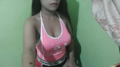 Snapshot of cumwhore4uxox chatting on January 2026 05:49:02 PM cumwhore4uxox online show from January 2026 05:49:02 PM