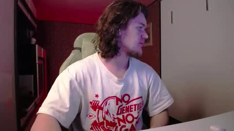 Snapshot of cumzan_ chatting on January 2026 10:33:02 PM Tarzan online show from January 2026 10:33:02 PM