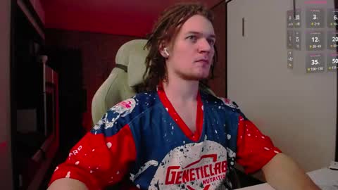 Snapshot of cumzan_ chatting on May 2026 01:56:01 AM Tarzan online show from May 2026 01:56:01 AM
