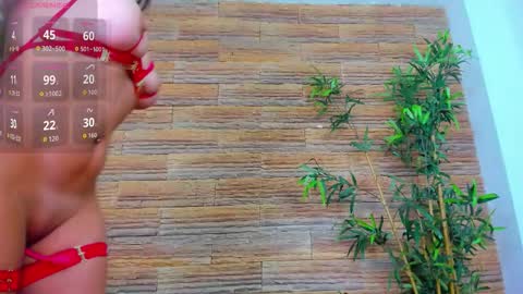 cupcake_izzy online show from November 2025 04:16:01 AM