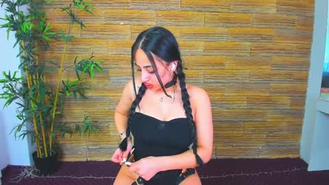 cupcakeizzy online show from April 2026 05:29:02 AM