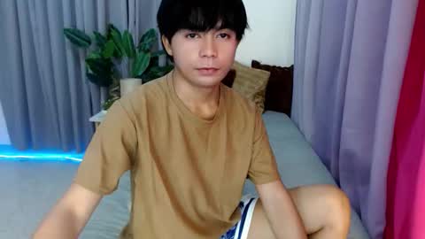 Xyrien online show from April 2026 03:43:02 AM