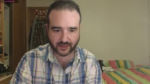 curiosillo1983 online show from October 2025 10:07:02 PM