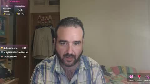 curiosillo1983 online show from October 2025 05:34:01 PM