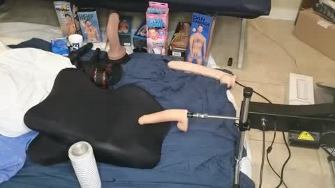 Curiousbisex22 online show from April 2026 12:22:02 AM