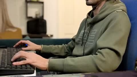 curiousgenie online show from December 2025 09:24:02 PM