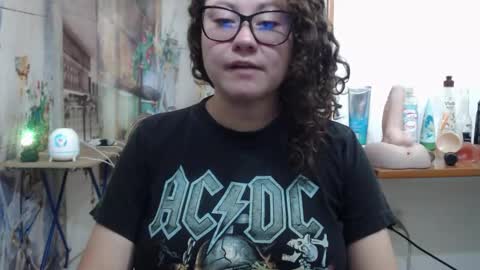 Vannesa online show from March 2026 07:28:02 PM