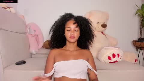 Snapshot of curly_sweett chatting on July 2026 12:55:01 PM Curly - OF- CURLY SWEETT online show from July 2026 12:55:01 PM
