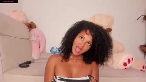 Snapshot of curly_sweett chatting on July 2026 03:21:02 PM Curly - OF- CURLY SWEETT online show from July 2026 03:21:02 PM