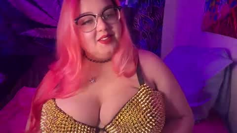 Snapshot of curlykaii55 chatting on January 2025 01:00:01 AM Kay online show from January 2025 01:00:01 AM