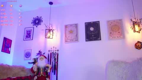 Natasha online show from December 2025 07:53:02 PM