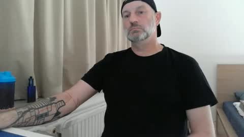 Curman85 online show from September 2025 11:09:02 PM