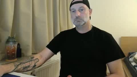 Curman85 online show from October 2025 10:48:02 PM