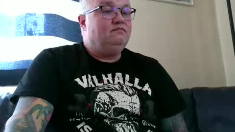 curtus14 online show from November 2025 01:15:02 PM