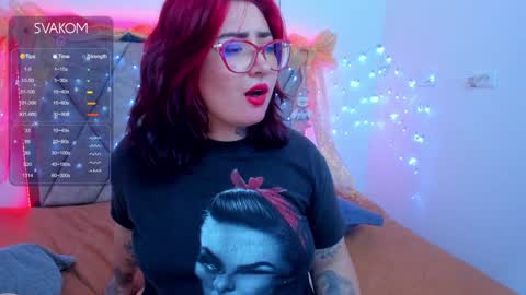 Snapshot of curvybaddie chatting on December 2024 01:18:01 AM A online show from December 2024 01:18:01 AM