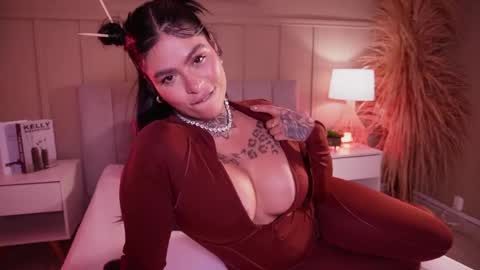 Snapshot of curvyliciouss chatting on May 2026 06:13:01 PM Samantha online show from May 2026 06:13:01 PM