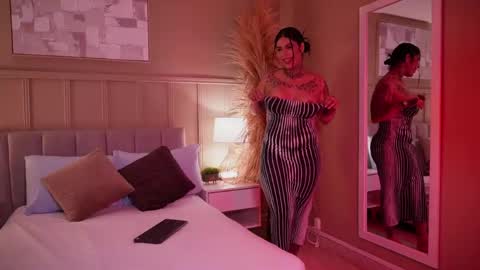 Snapshot of curvyliciouss chatting on May 2026 06:49:01 PM Samantha online show from May 2026 06:49:01 PM