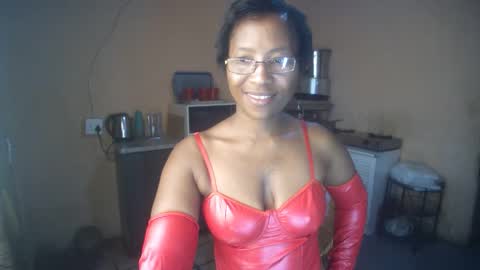 curvypear76x online show from February 2026 07:27:02 AM
