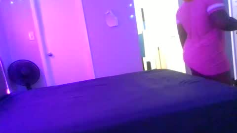 curvyychocolate online show from March 2025 06:56:01 PM