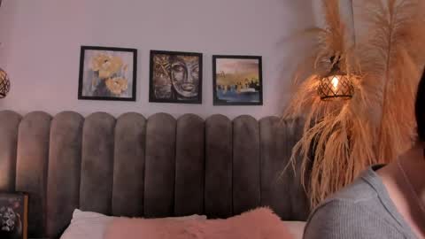 Amber  online show from April 2026 08:34:02 PM