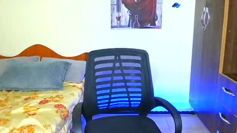 Snapshot of cute_annah chatting on April 2026 06:49:02 PM cute annah online show from April 2026 06:49:02 PM